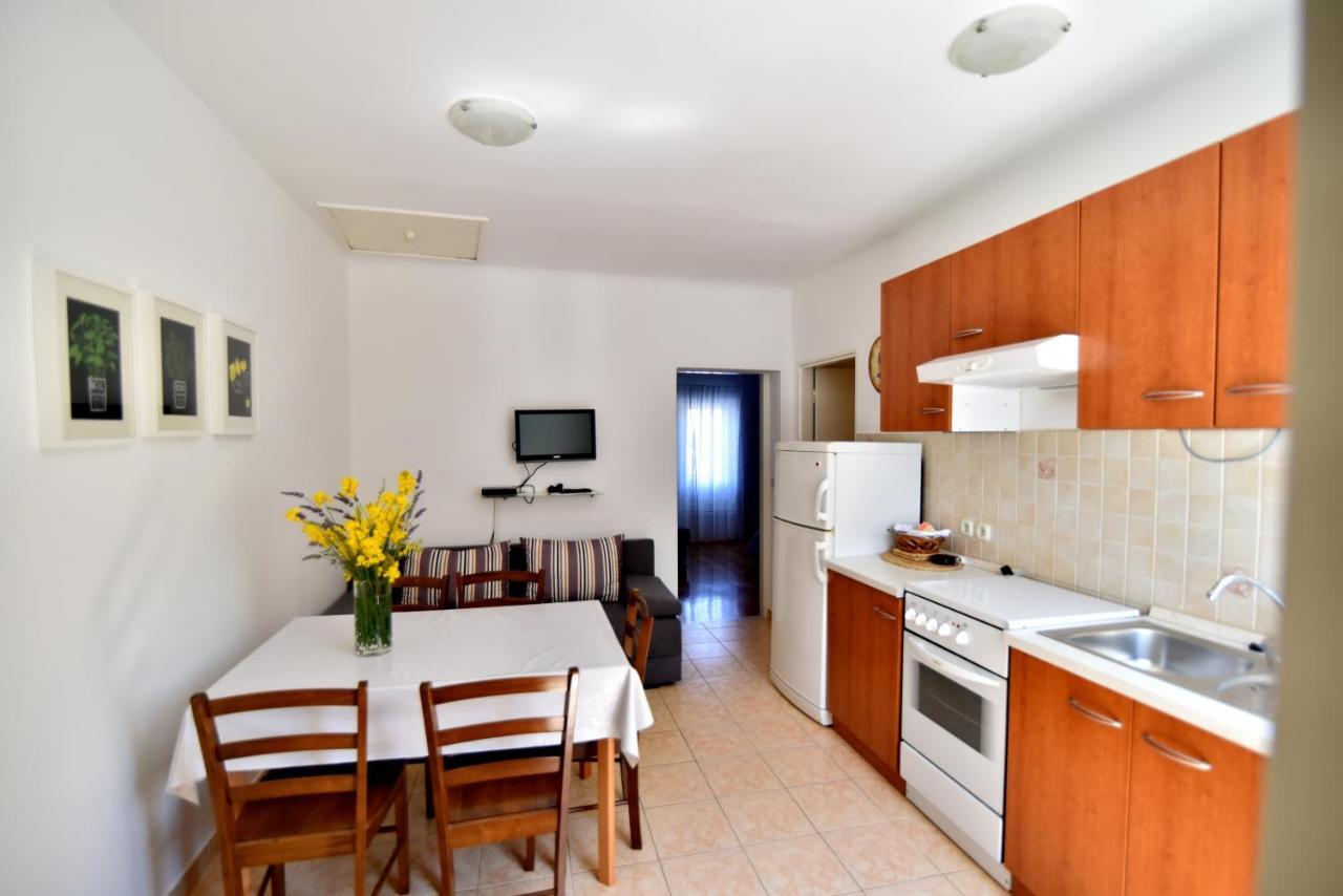 Apartmani Badurina - Crnika لون المظهر الخارجي الصورة